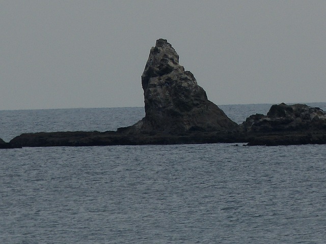 茅ヶ崎烏帽子岩